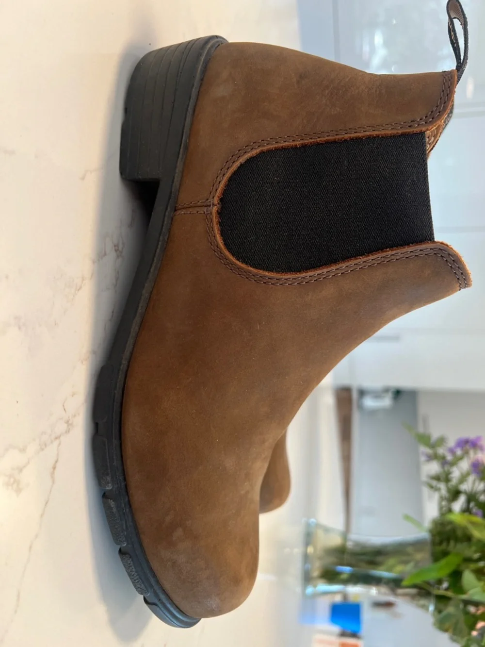 Blundstone Brown Chelsea Ankle Boots with Black Elastic Panels - Picture 8 of 8